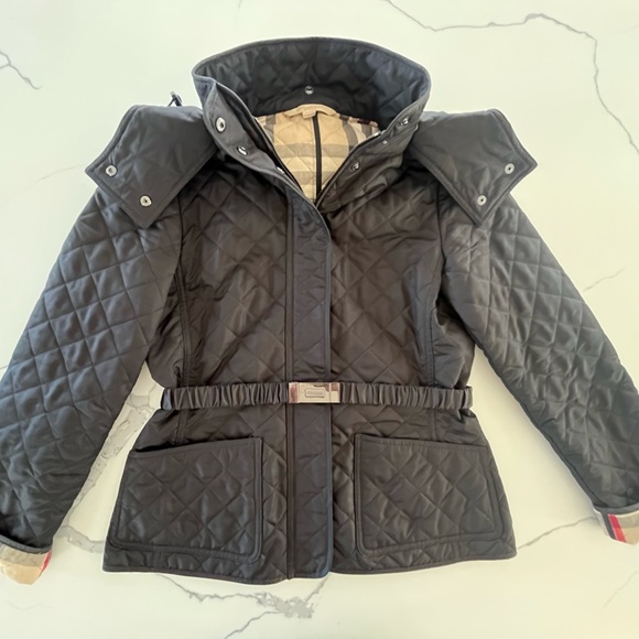 Burberry Black Quilted Belted Jacket w/ Detachable Hood - Fitted Silhouette Sz S - Picture 6 of 16
